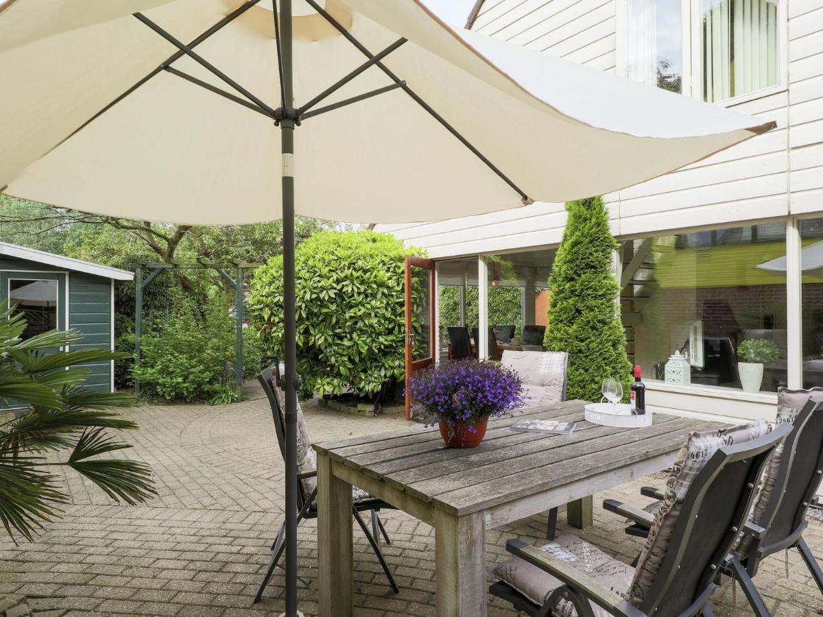 Cosy Holiday Home In Noordwijkerhout Near Lake Kültér fotó